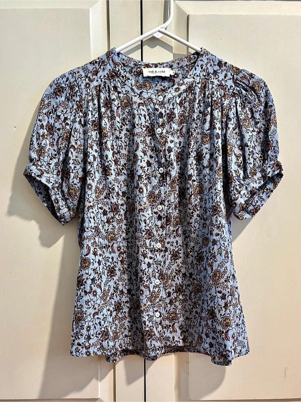 Indi & Cold Floral Organic Cotton Blouse in Blue Size Small